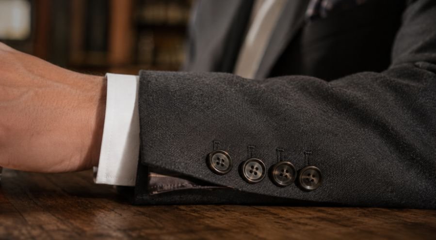 Reality Of Functional Cuffs on Suits: Sartorial Flex or Trap?