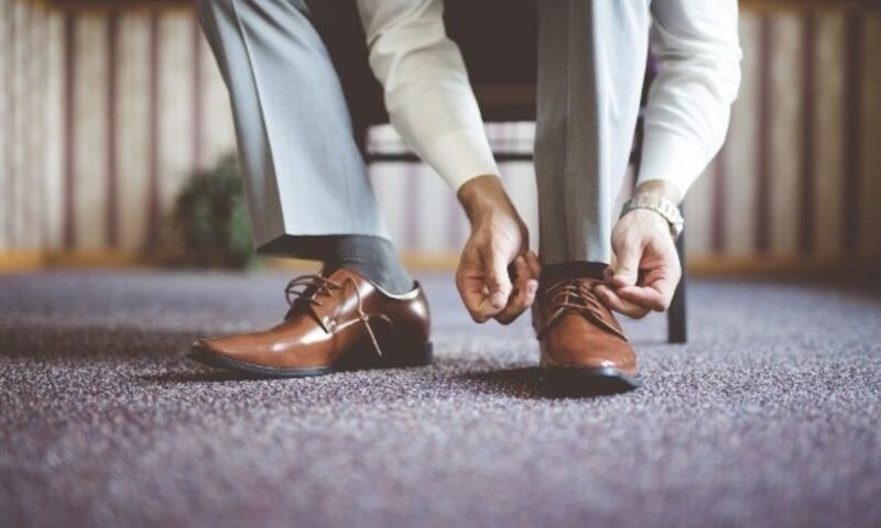 How-to-Protect-Leather-Shoes-From-Rain-Without-Ruining-Them