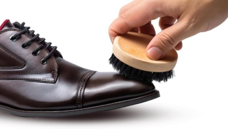Leather-Shoe-Cleaning-Routine-For-Men