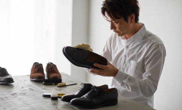 How to Clean Leather Shoe Welts and Stitching Step by Step
