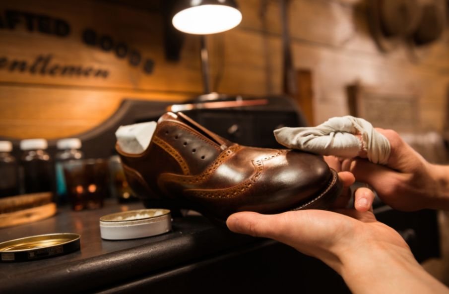 Should You Use Shoe Cream, Wax Polish, or Leather Dye