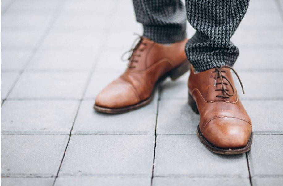 When Should You Use Dye or Visit a Cobbler